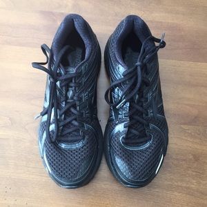 New Brooks Adrenaline GTS 17 (women’s)